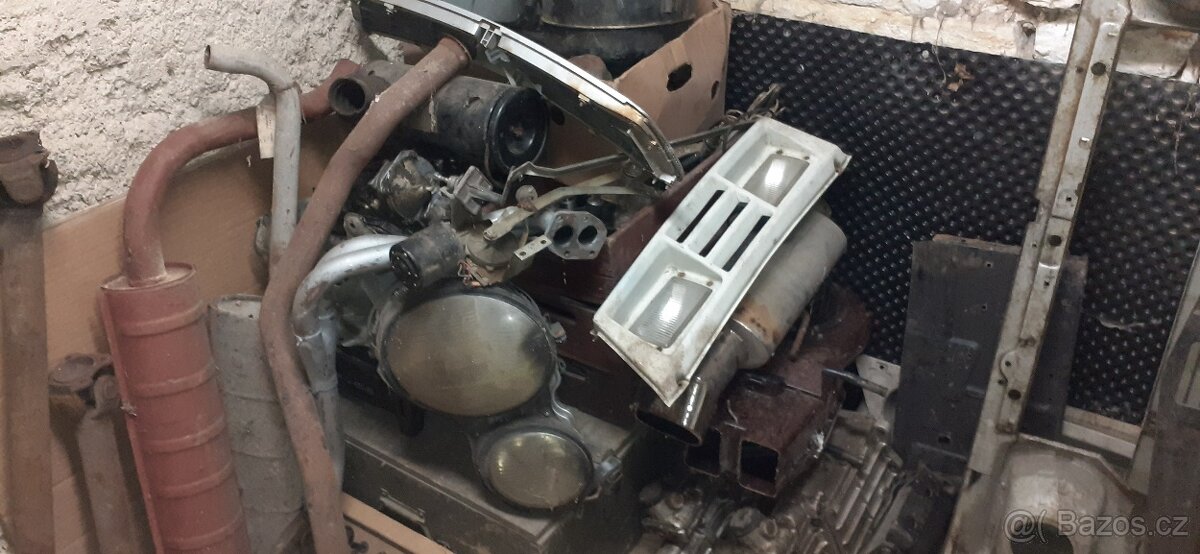 Náhradní díly - 12