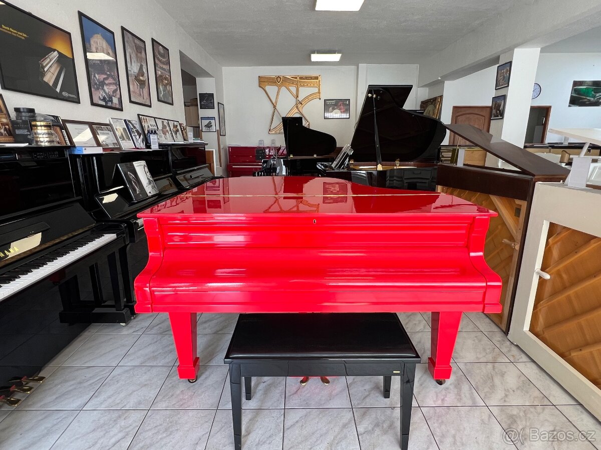 Červený klavír August Forster po opravě, REZERVACE - 12