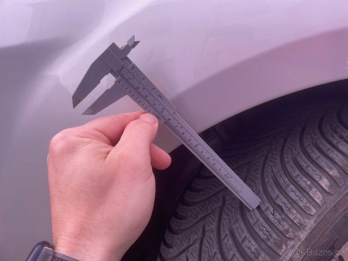 Ford Focus 1.6 benzín 74kW - 12