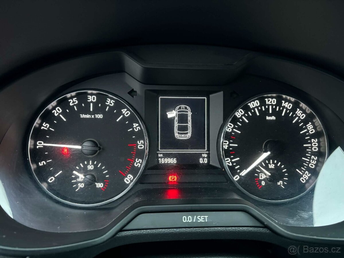 Škoda Octavia 1.6TDI 85kw Style - 12