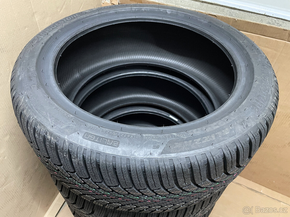 BRIDGESTONE BLIZZAK 6 235/45/18 98V XL FR DOT5024 - 12