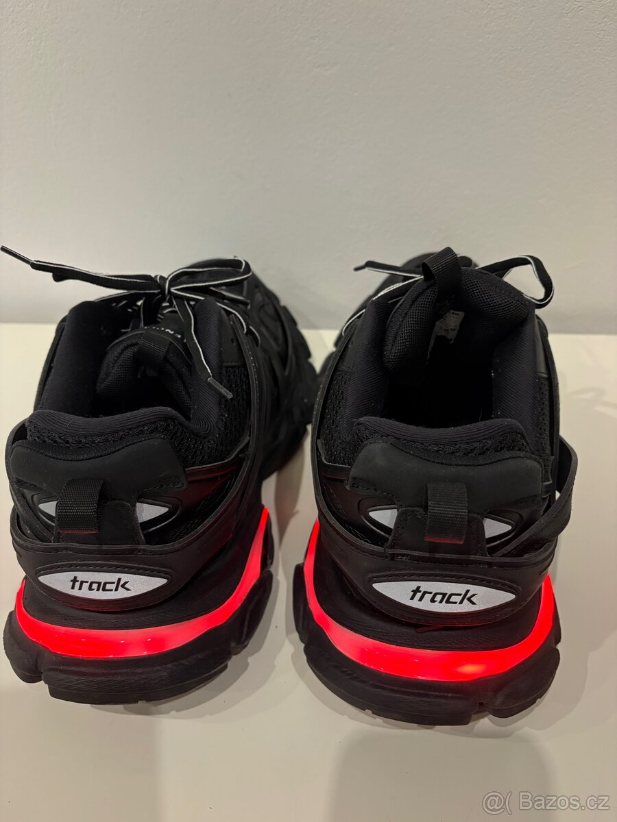 Balenciaga led tracks - 12