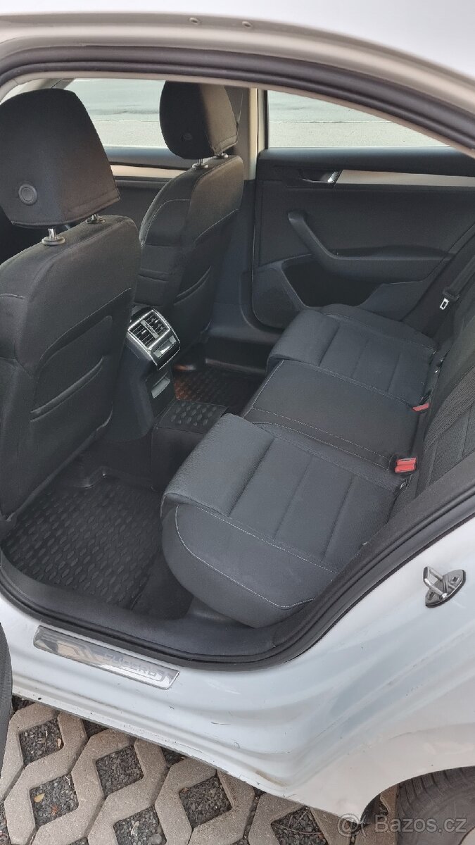 Škoda Superb 2018 - 12