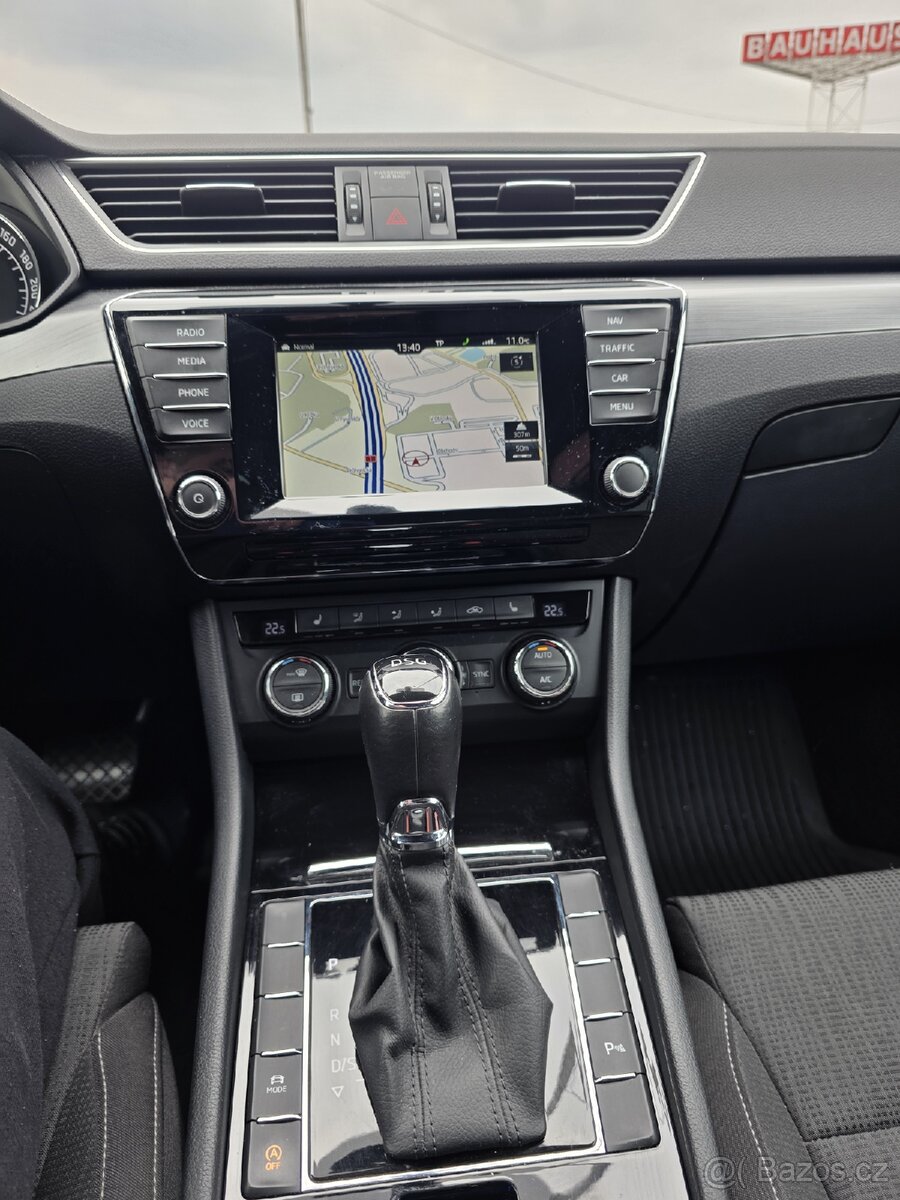 Škoda Superb - 12