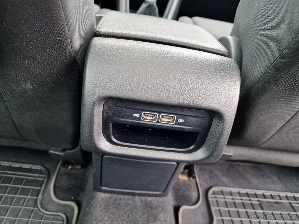 Volkswagen SHARAN 2,0TDI 7MÍST odp.DPH - 12