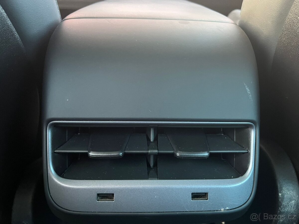 Tesla model 3 SR+ - 12