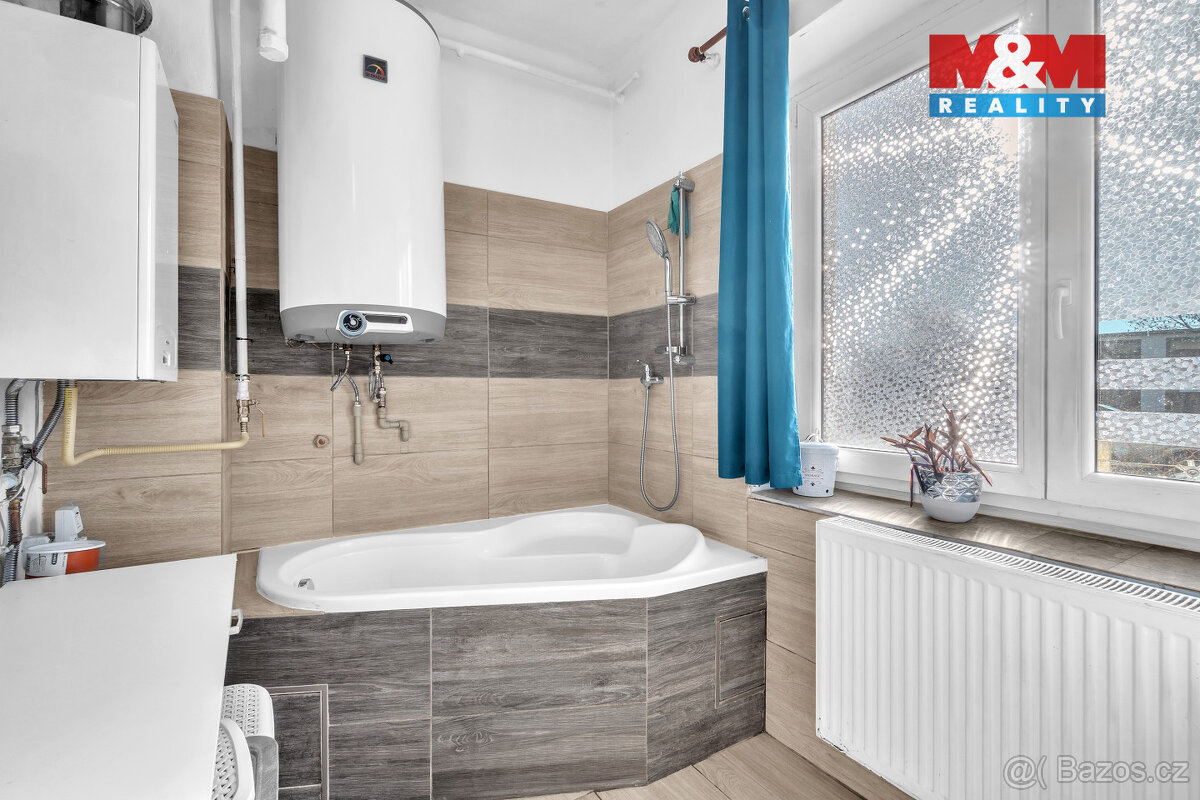 Prodej rodinného domu v Starých Jesenčanech - 12