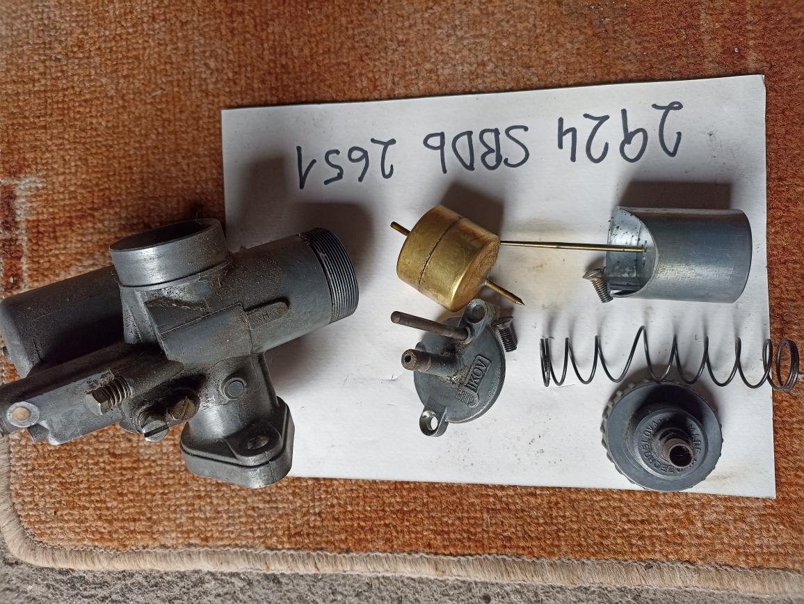 Karburátory Jawa-Čz 175/450,470 - 250/455,623 - 12