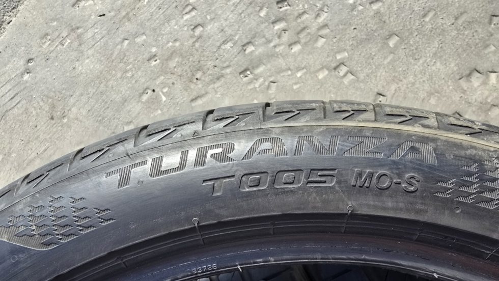 Letní pneu 255/40/20 Bridgestone - 12