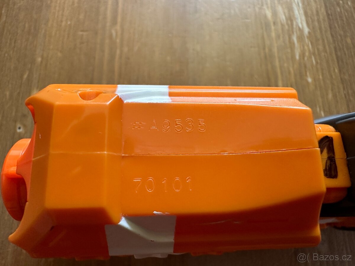 pistole Nerf Firestrake Elite - 12