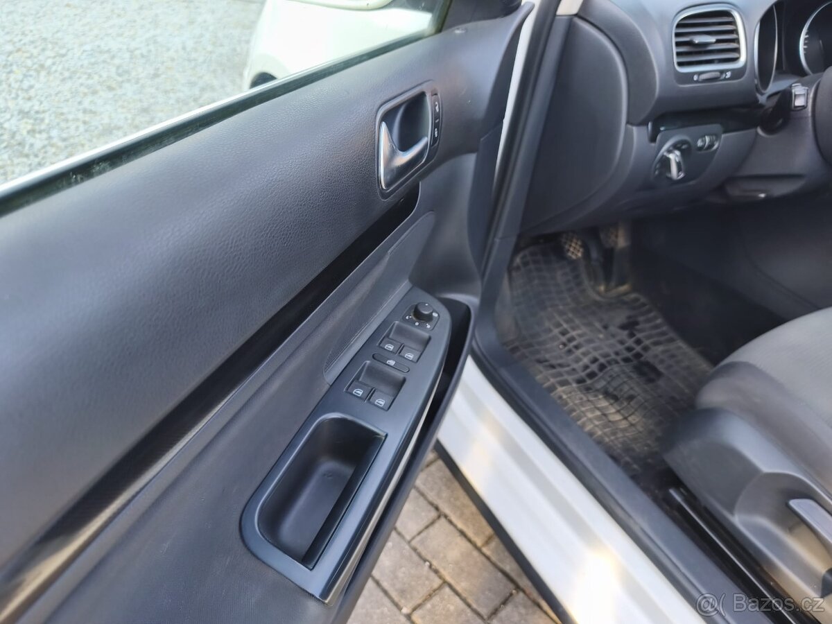 Volkswagen Golf 6 - 12