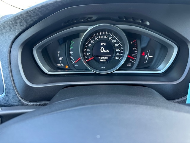 VOLVO V40 2.0D, D2, 88kw-120PK, 06/2017 - 12