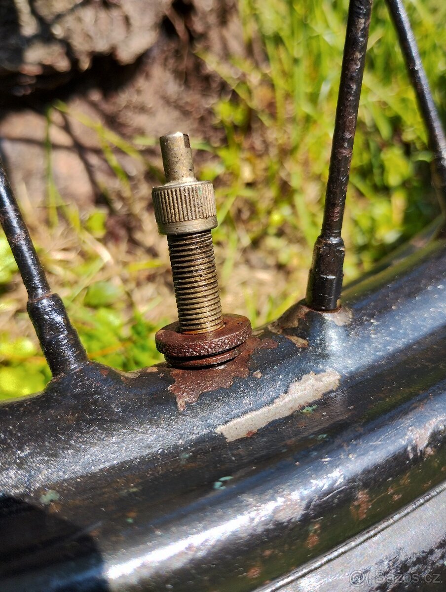 Prodám originální patinové kolo ČZ 98 ccm + brzda - 12