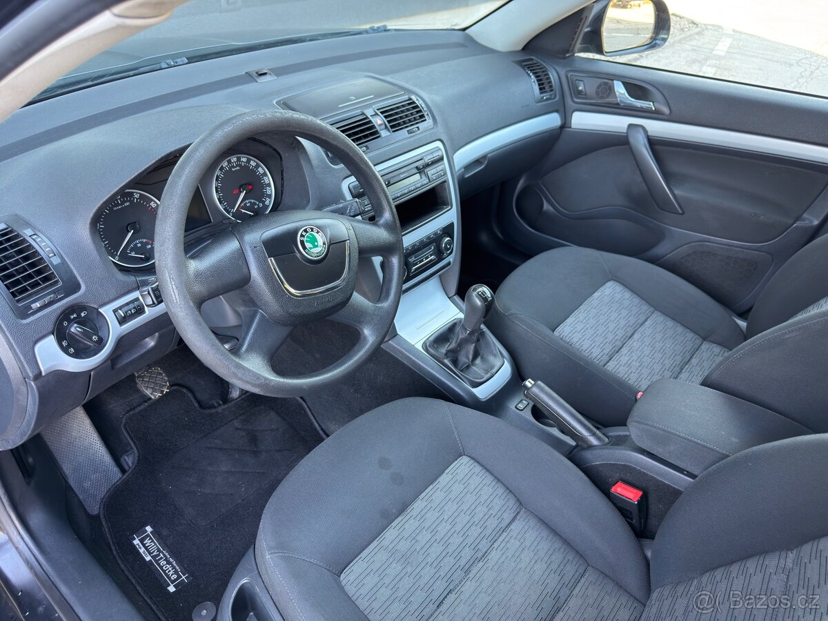 Škoda Octavia II Facelift Combi - 12