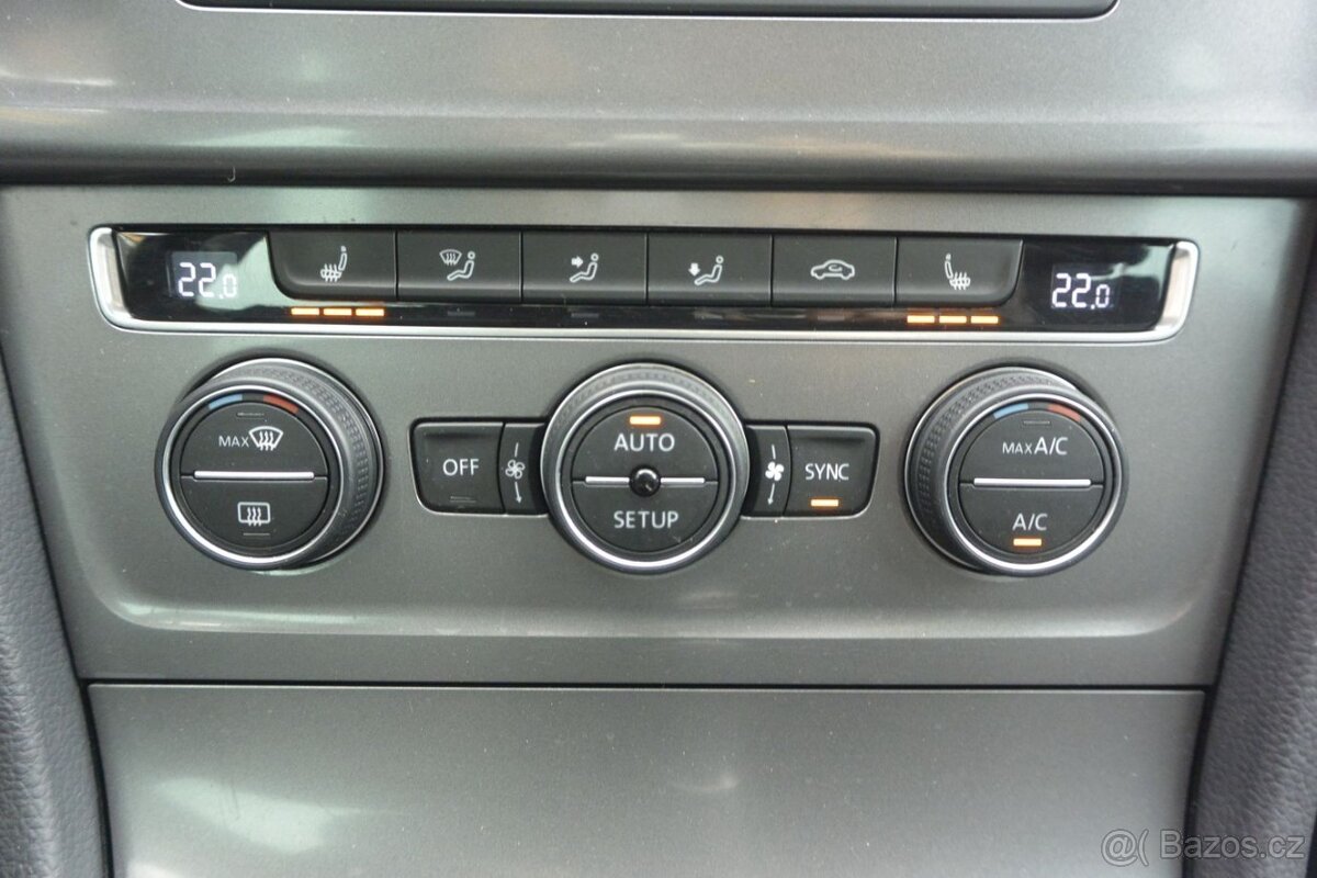 PRODÁM Volkswagen Golf 1.2TSi - 12