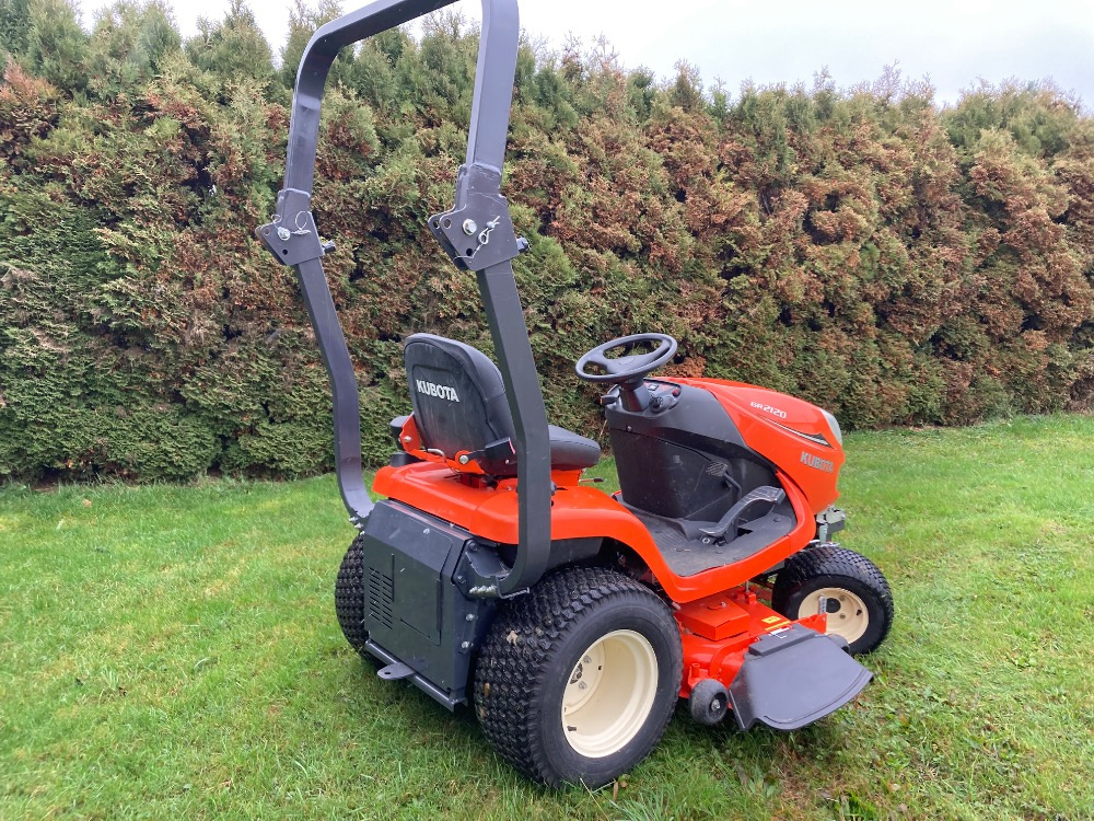 Zahradní traktor Kubota GR 2120 4 x 4 - 12