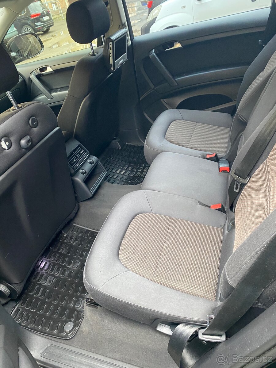 Audi Q7 - 12