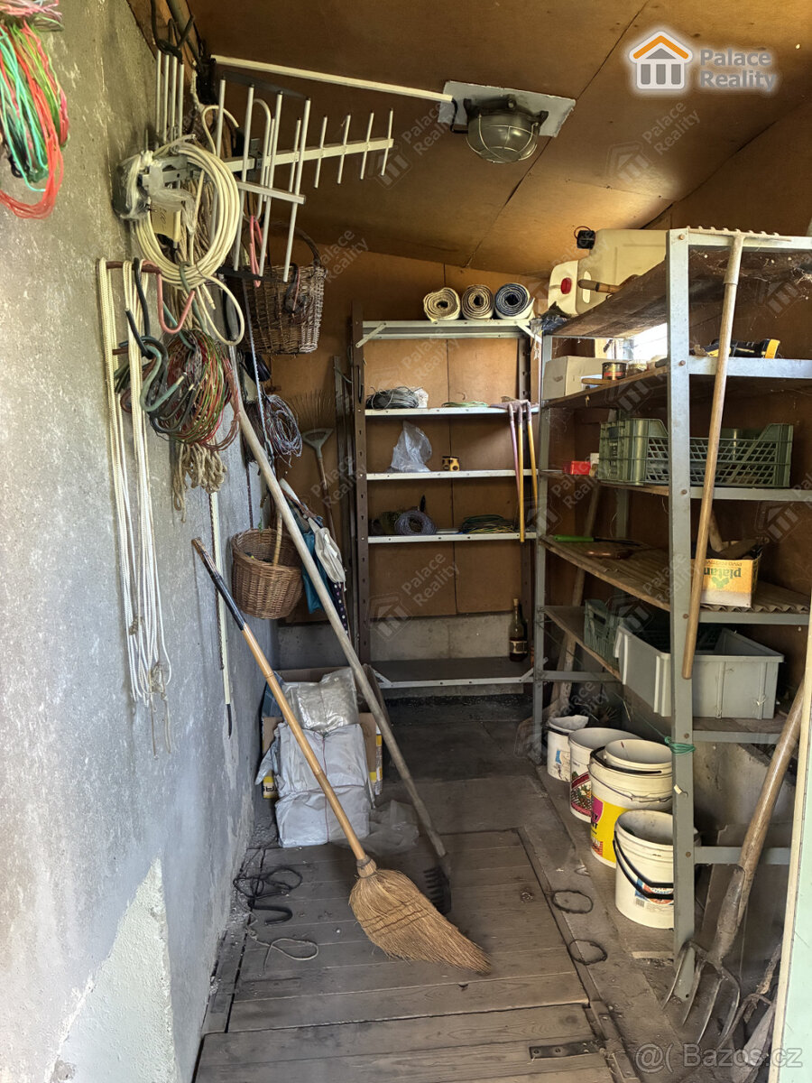 Prodej rekerační chatky se zahradou 599 m2 - 12