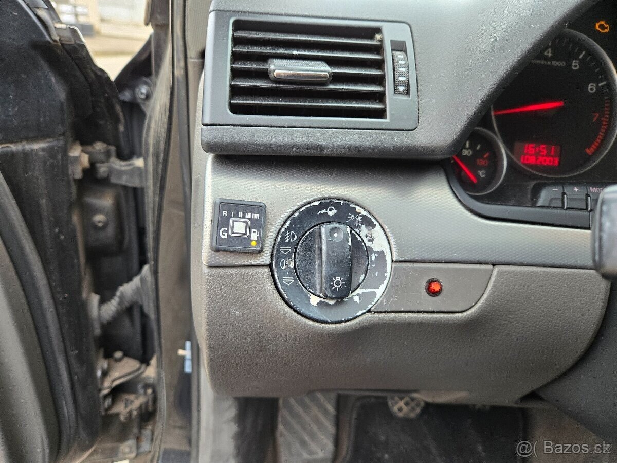 Audi A4 Avant 3.0 v6 quattro LPG - 12