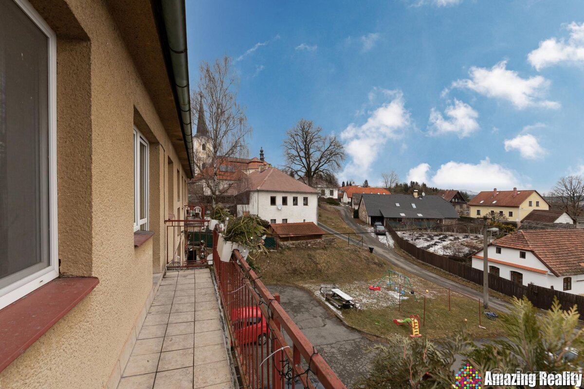 Prodej zděného bytu s garáží a balkonem, v obci Mileč - 12