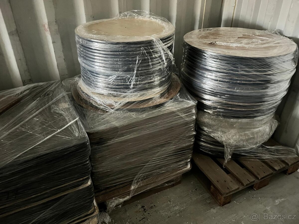 Dřevotřískové desky - 12