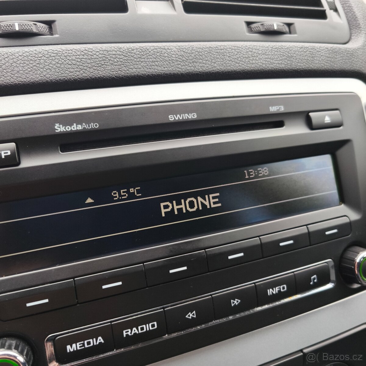 Škoda Octavia combi 1.6 TDI 77kw, poctivých 246tkm, rok 2011 - 12