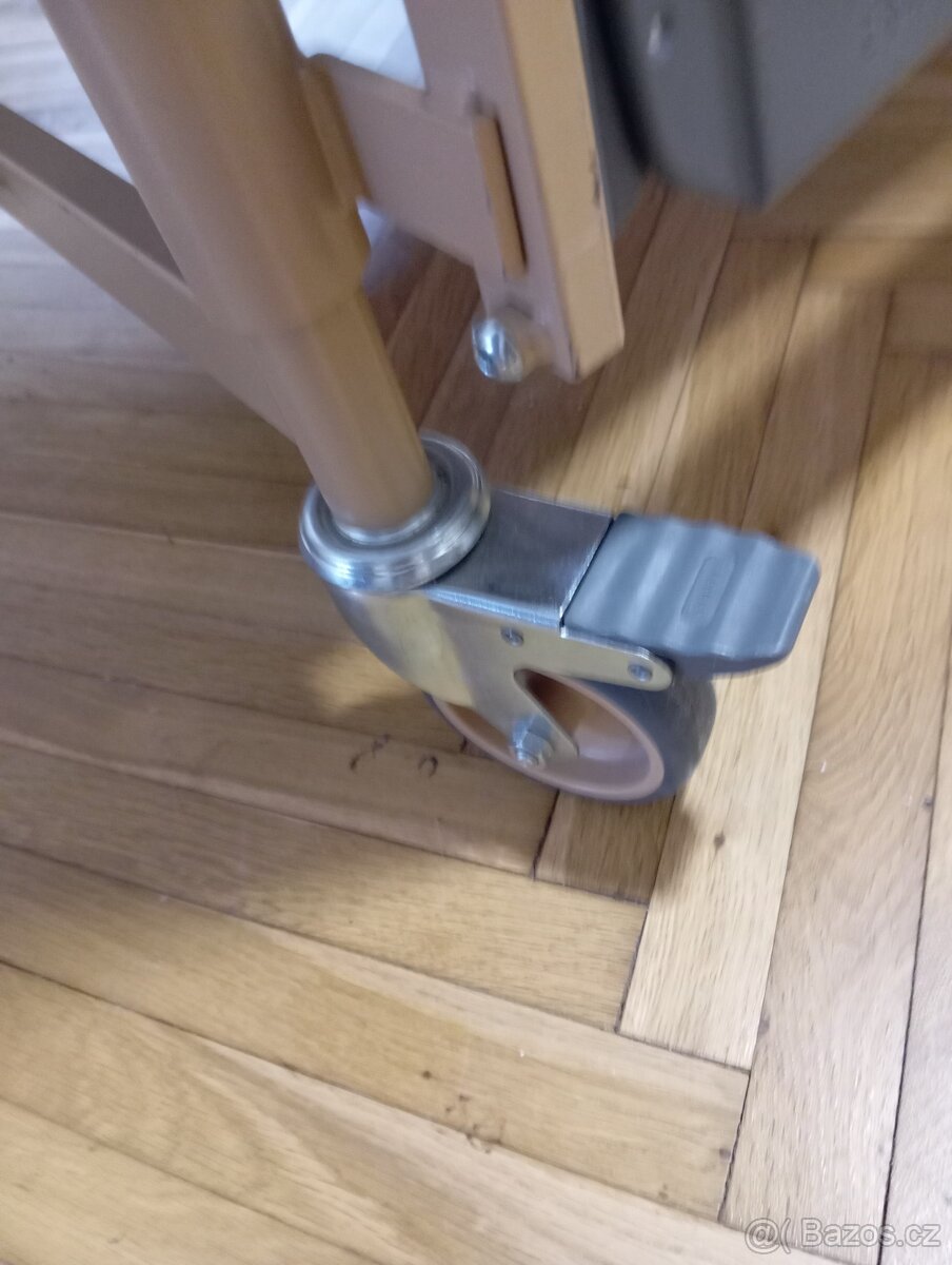 Elektrické polohovací lůžko - 12