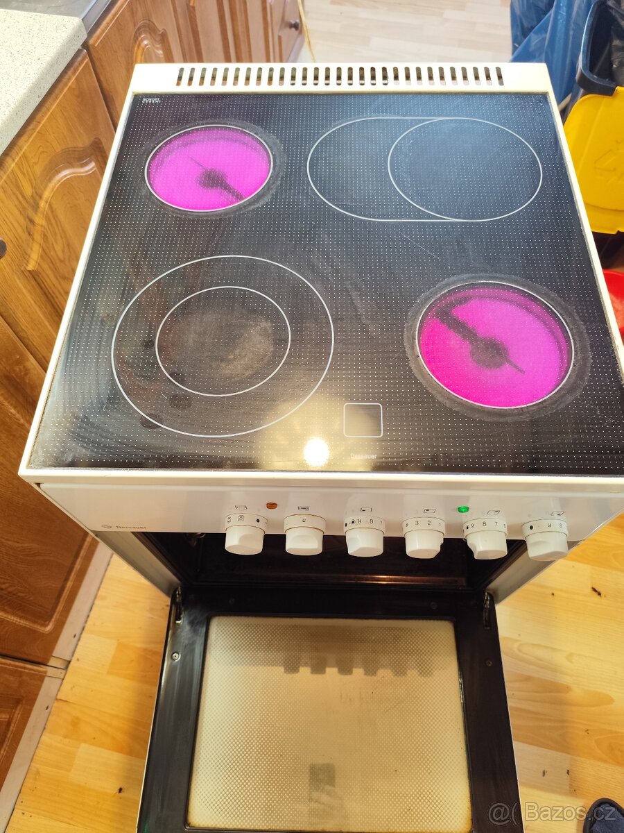 Sklokeramicky sporák - 12