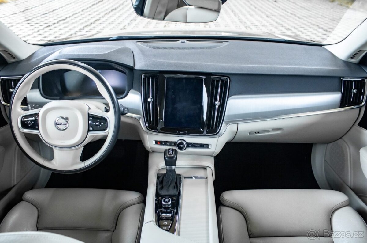 Volvo V90 D4 Inscription D4 - TOP výbava - 12