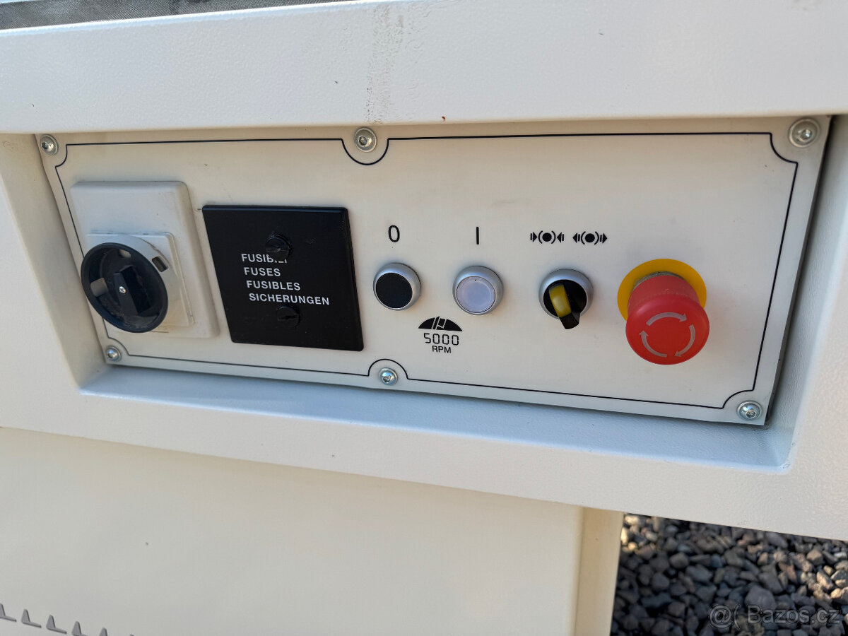 Srovnávačka SCM F410 - 12