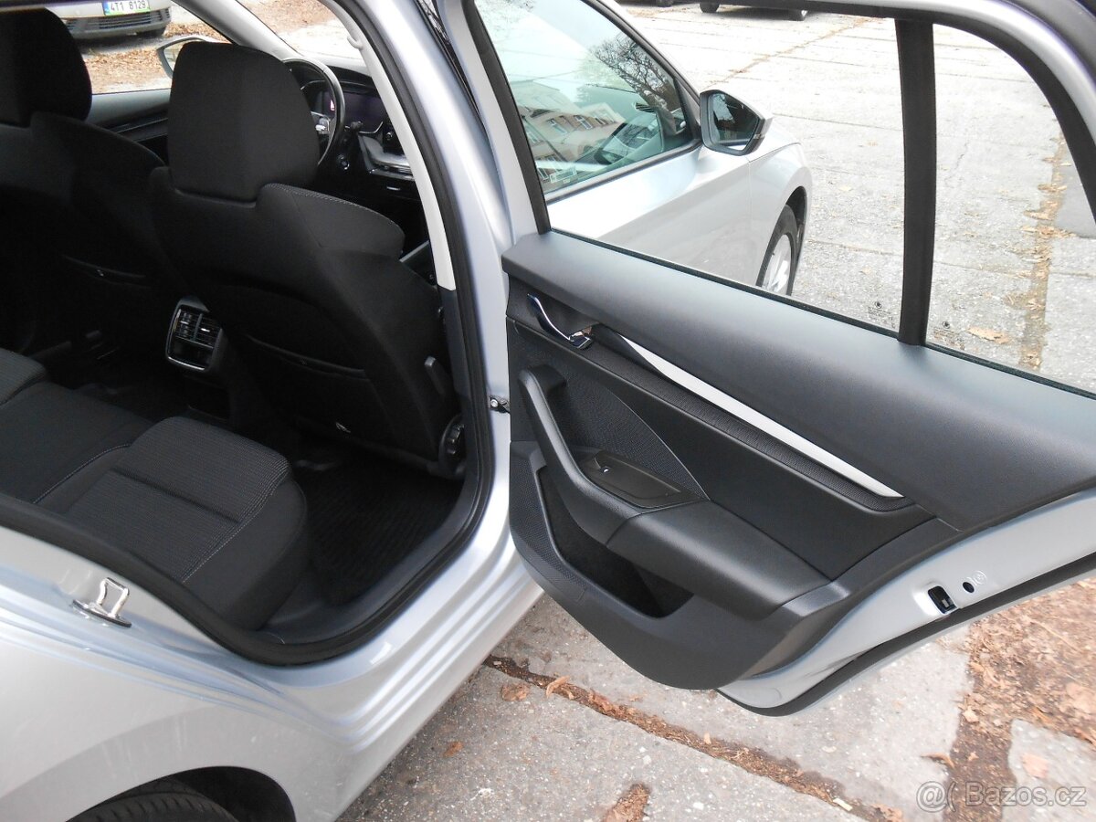 Prodám Škoda OCTAVIA IV COMBI 2.0TDi 110kW 4X4 DSG - 12