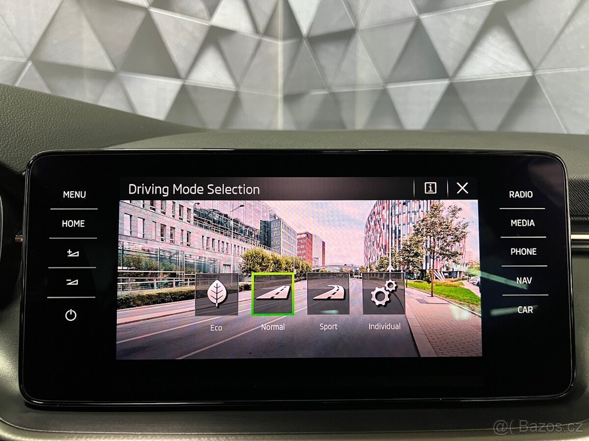 Škoda Scala 1,5 TSI DSG STYLE, VIRTUAL, TAŽNÉ - 12