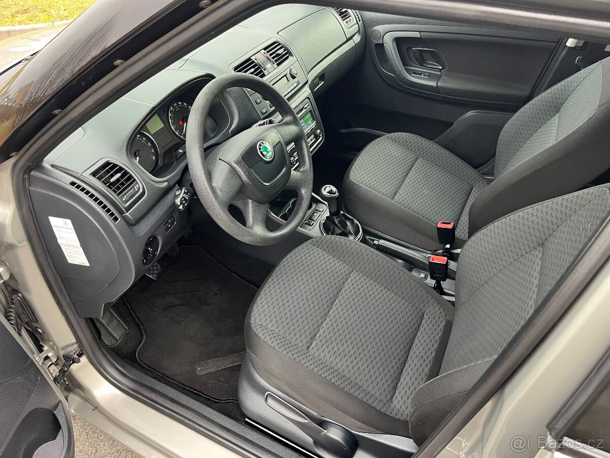 Š Fabia Kombi 1.6 TDi 77kW,2011,Pěkná výbava,2 sady alu kol - 12