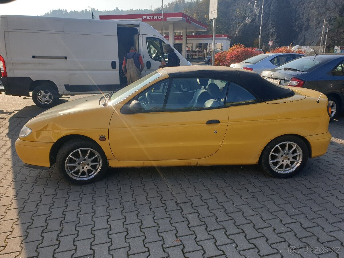 Renault Megane cabrio 1.6 8V - 12