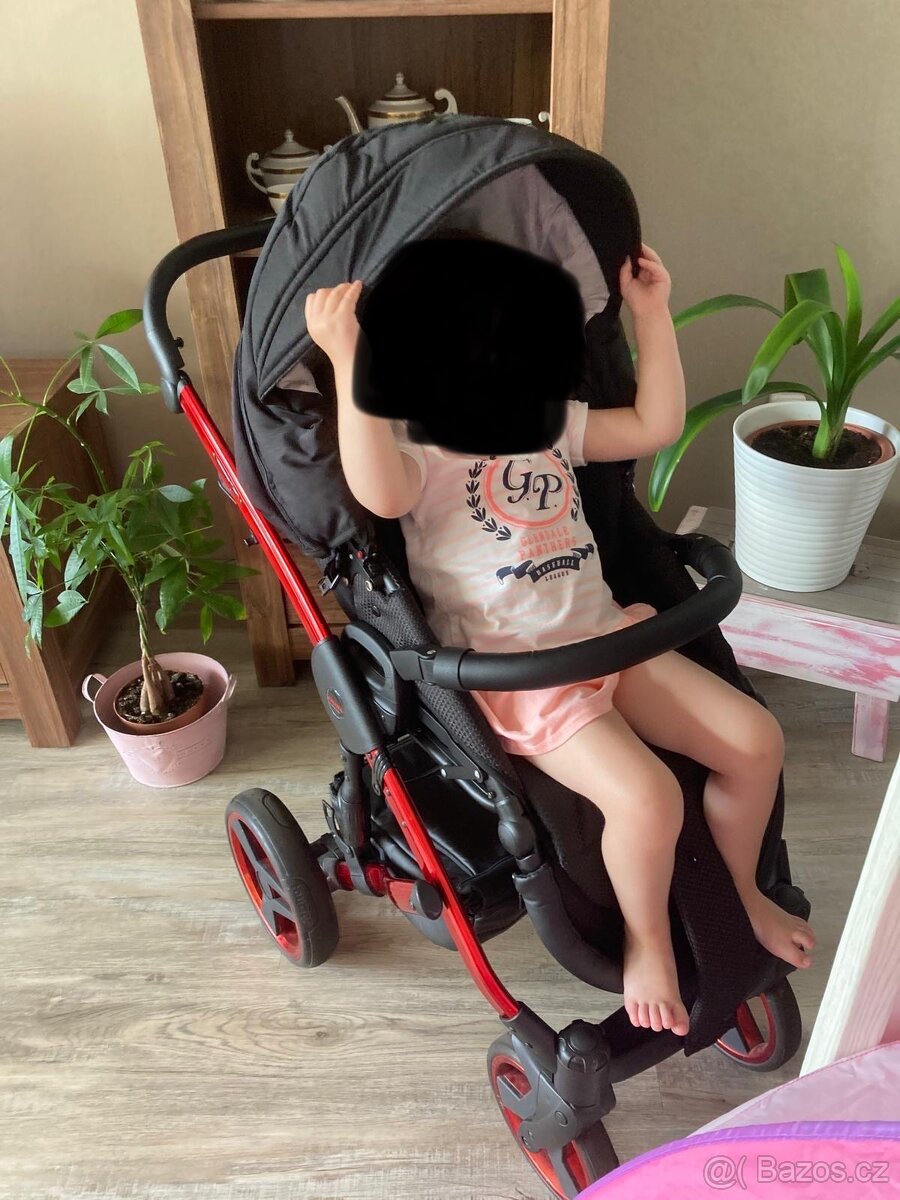 Pěkný kočárek - 12
