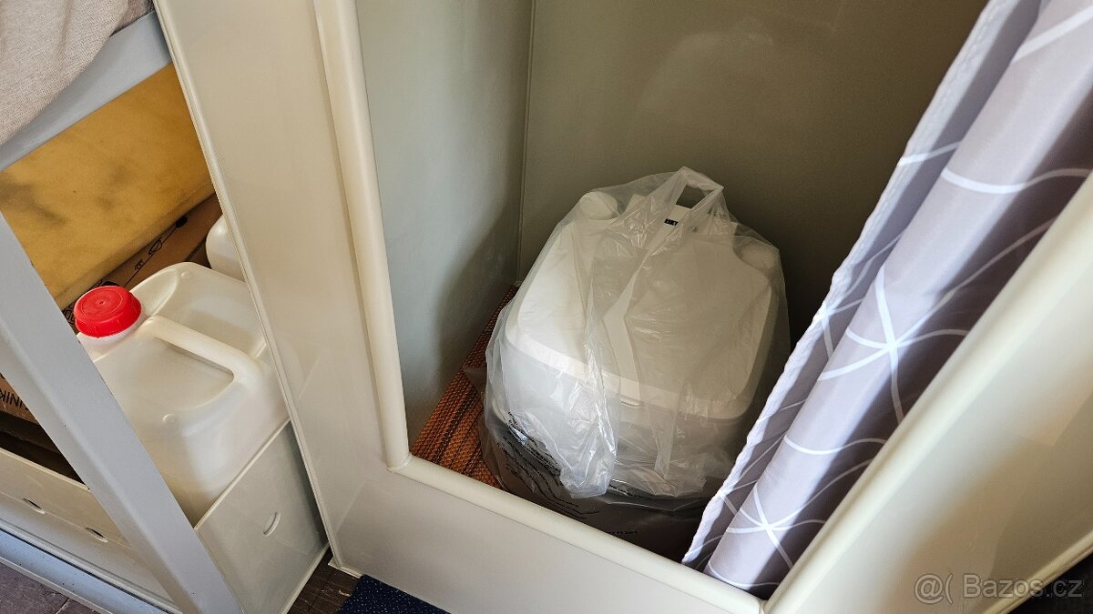 Obytná dodávka - 12