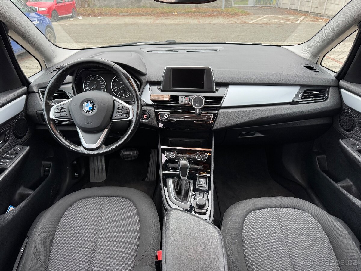 BMW řada 2 218i 100 Kw Gran Tourer - 12