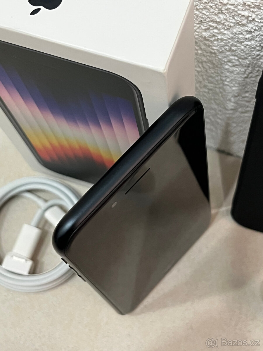 Apple Iphone SE 2022 64GB Midnight --- (Záruka 1 rok) - 12