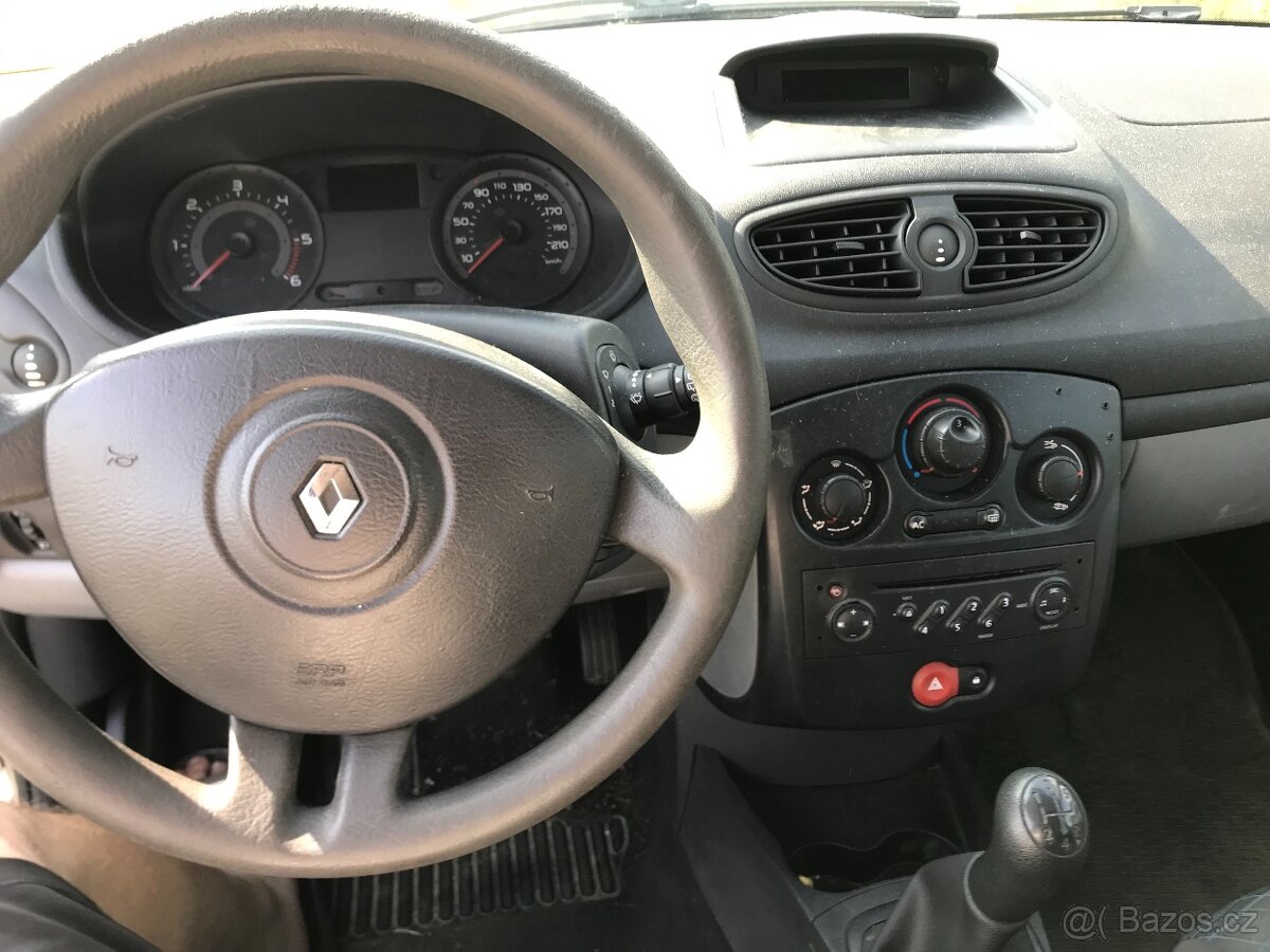 Renault Clio 1.5 dci 50kw - 12
