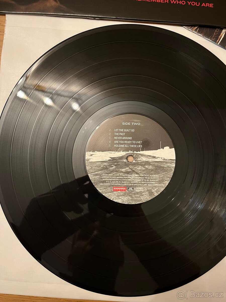 Korn – Remember Who You Are - 12