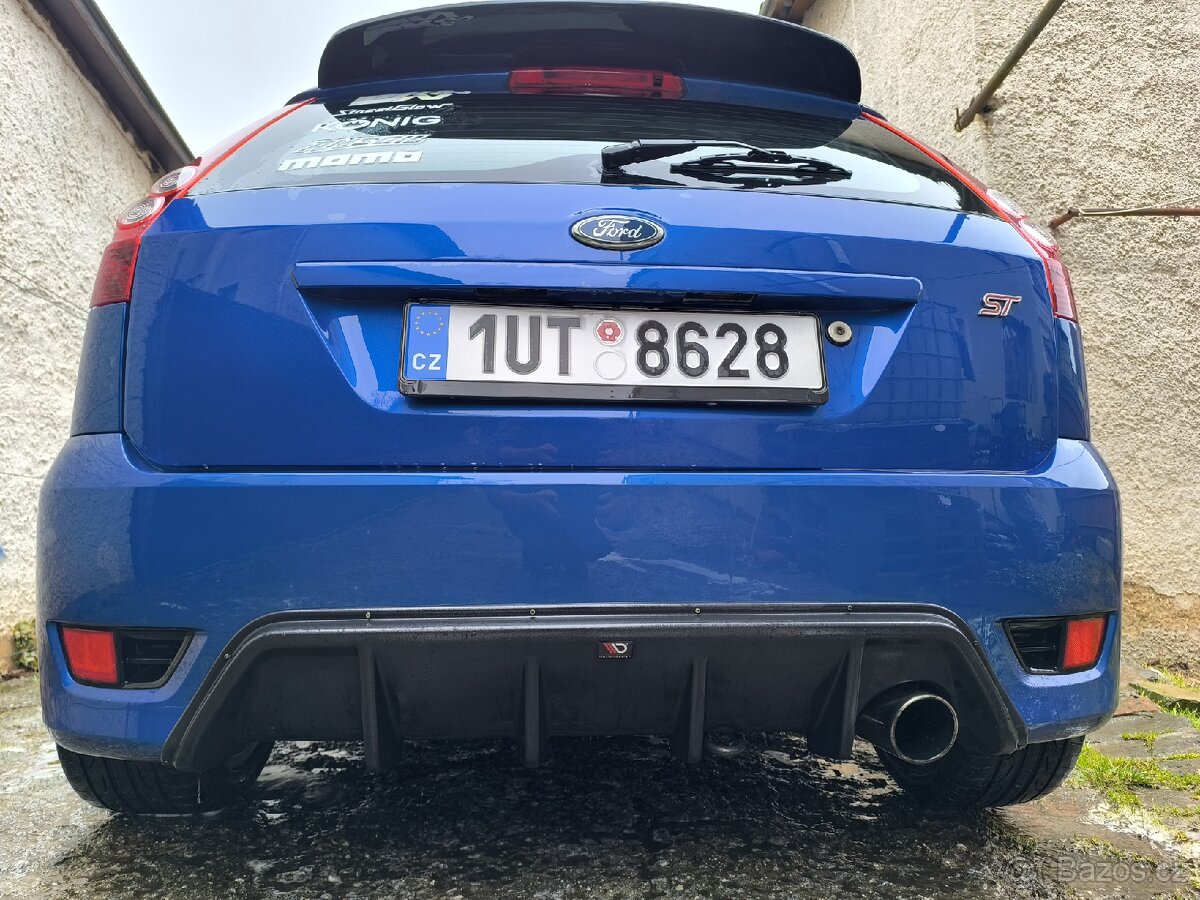Ford fiesta ST150 - 12