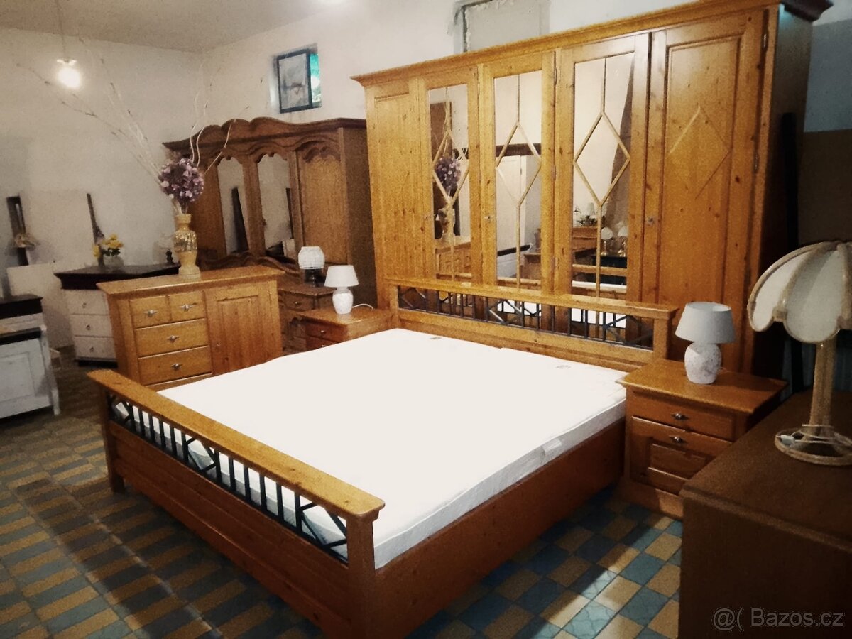 KOMPLETNÍ DŘEVĚNÁ LOŽNICE MUSTERRING - 12