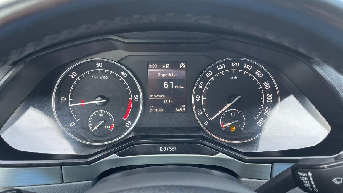 Škoda Superb, 2.0 TDI 110KW, RV 6/2016 - 12