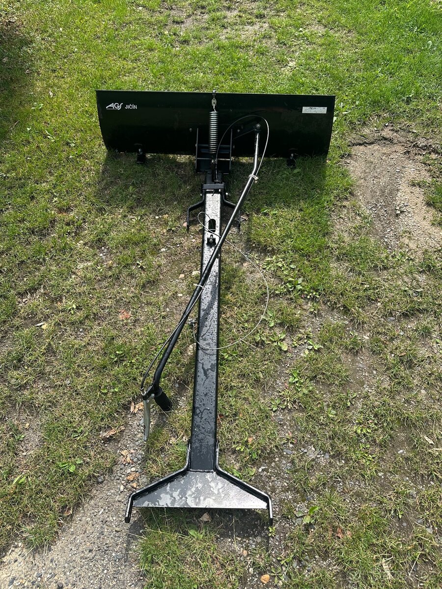Sekací Traktor - 12