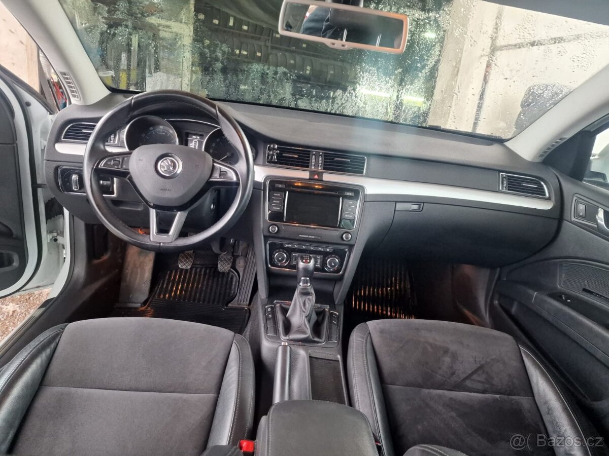 Škoda Superb 2 facelift elegance 1.8 tsi 118kw rok 2013/14 - 12