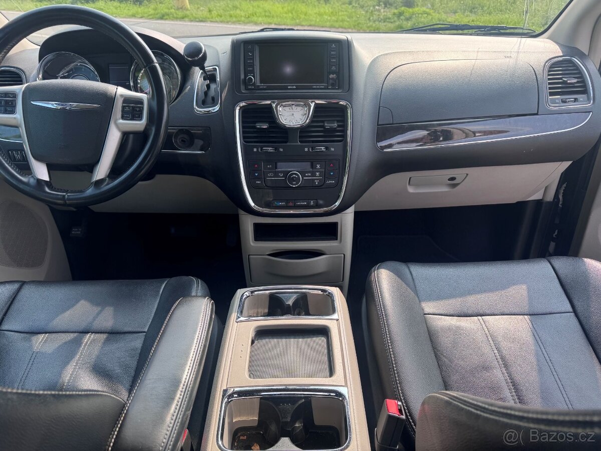 Chrysler Town Country 3,6 RT DVD 2014 - 12