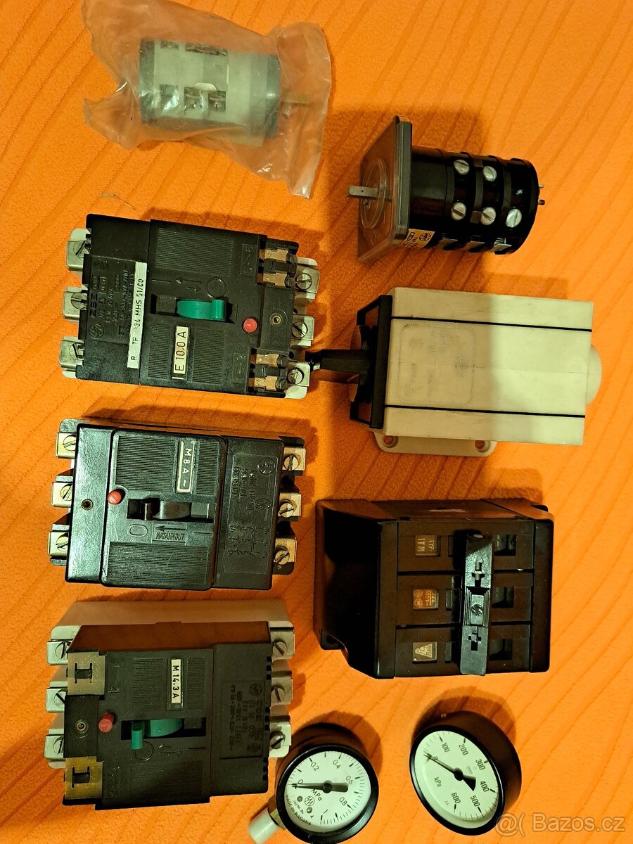 Instalační materiál - 12