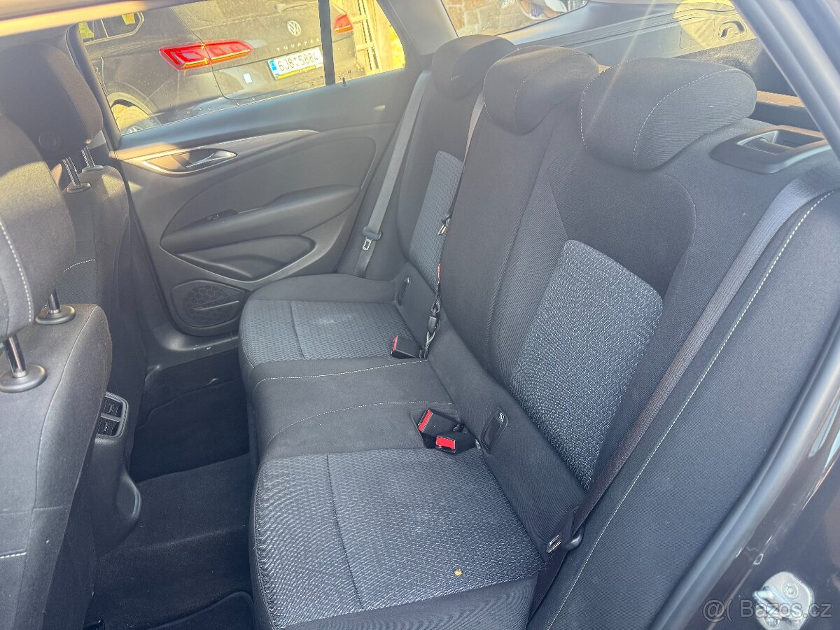 OPEL INSIGNIA B Sports Tourer 1.5 CDTi aut. - 12