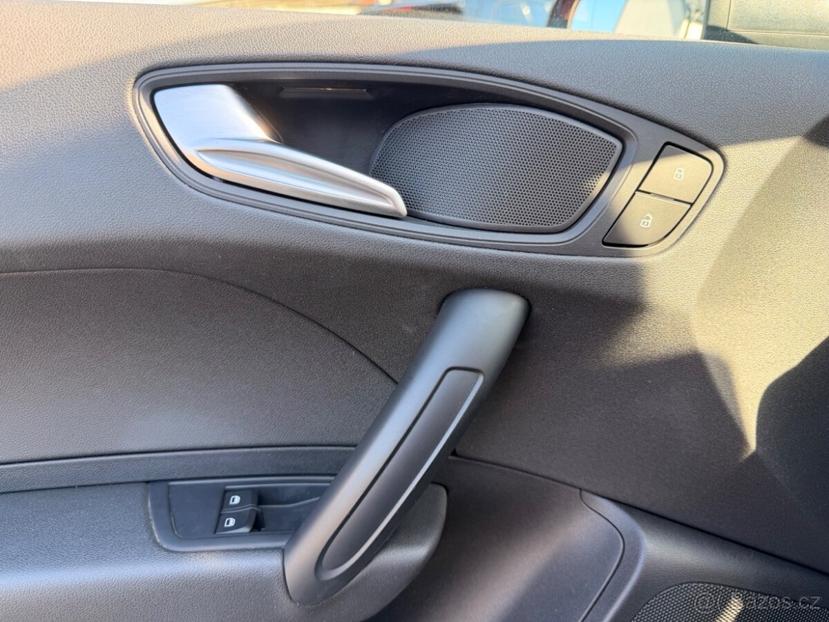 Audi A1 1.2 TFSI | 2012 | ČR | SERVIS | - 12