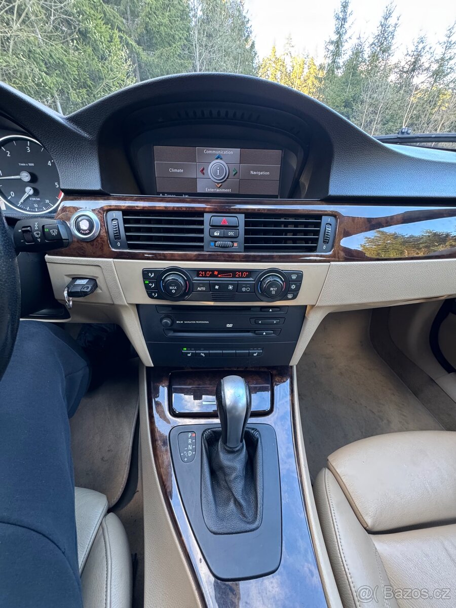 BMW 320d E91 120kw - 12